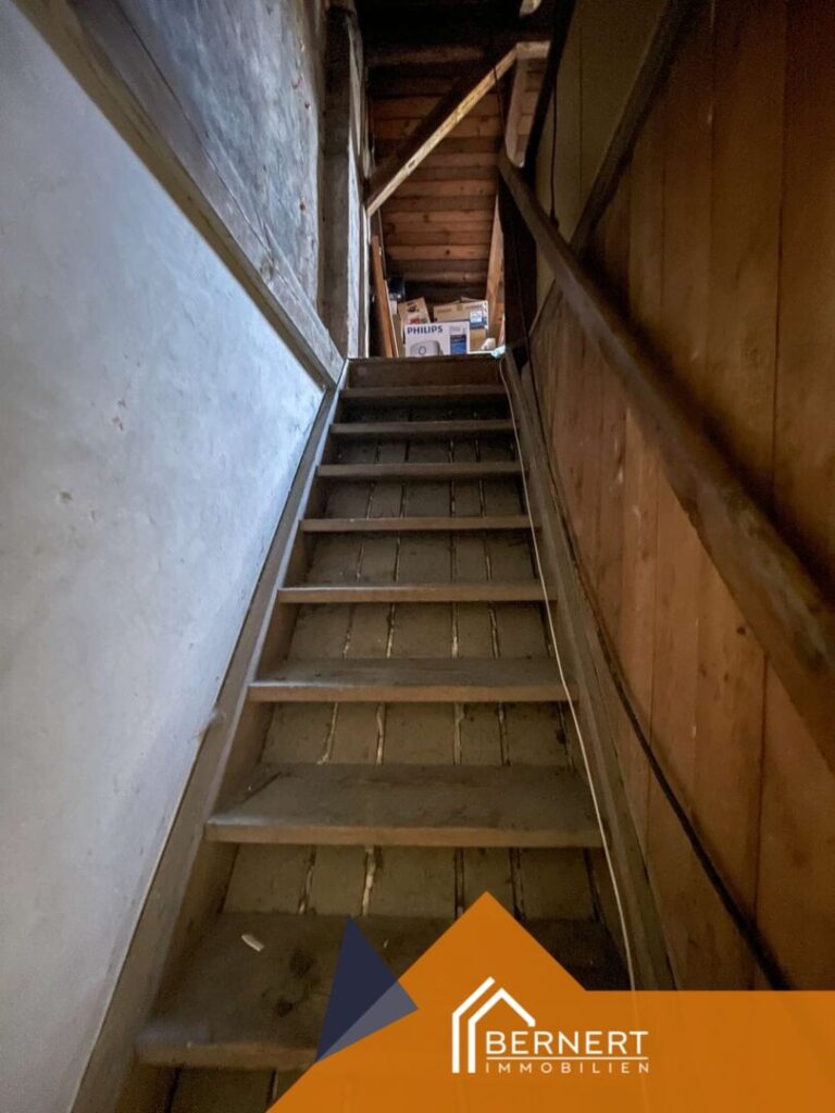 Zugang Dachboden